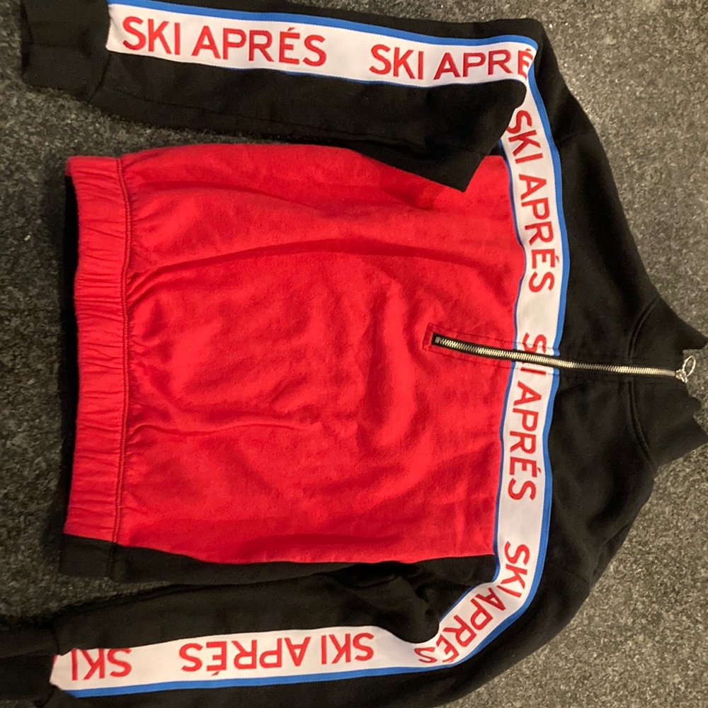Apres ski sweatshirt, size XS, zip up 3/4 neck